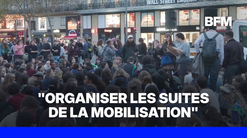Mobilisation lycéenne et étudiante: une assemblée générale organisée place de la République à Paris