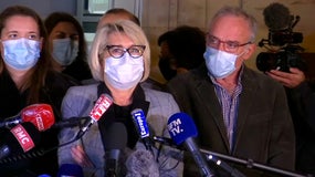 La mère d'Alexia Fouillot à la sortie du tribunal de Vesoul ce mercredi.