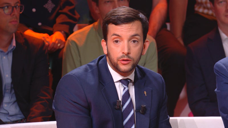 DIRECT. "Alerte climat, nos politiques hors-sol?": Jean-Philippe Tanguy appelle à "baisser la TVA sur toutes les énergies de 20% à 5,5%"