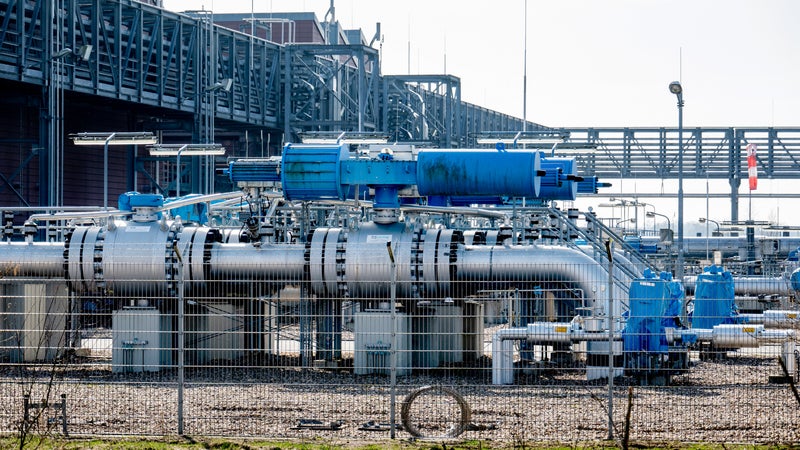 L'Europe prévient que les prix du gaz et du carburant seront "très élevés" cet hiver: Bruxelle propose de reporter une loi sur les émissions de méthane pour dissuader les États-Unis de cesser leurs exportations