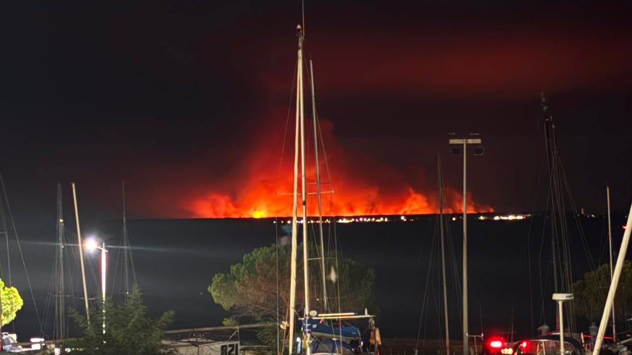 On Laisse Tout Un Tr s Violent Incendie Entre Lacanau Et L ge Cap on-laisse-tout-un-tr-s-violent-incendie-entre-lacanau-et-l-ge-cap