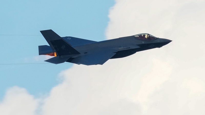 Des pièces détachées de F-35 ont été mystérieusement détournées vers Hong Kong: l'Australie assure que ce n'est pas du matériel "sensible"