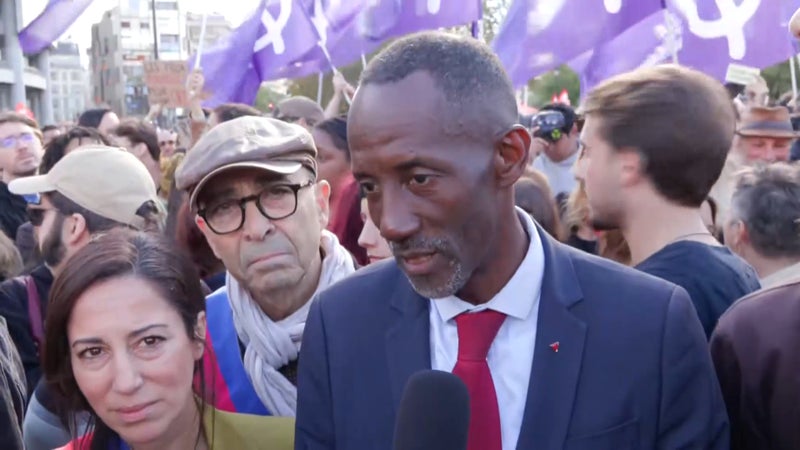 Colère lycéenne: Bally Bagayoko appelle Emmanuel Macron à "présenter ses excuses" aux familles d'élèves blessés
