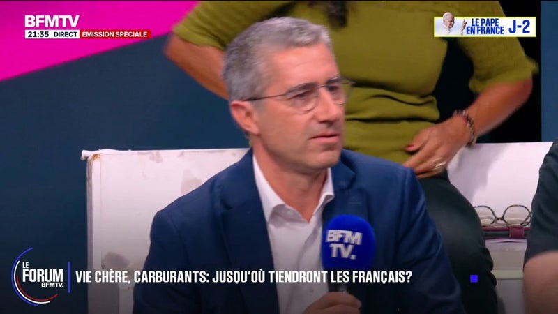 FORUM BFMTV - Crise des carburants: François Ruffin, député de la Somme et candidat “Debout” à l'élection présidentielle, est pour "une taxe flottante"
