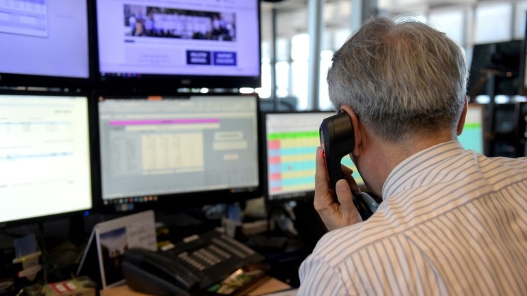 La France n'avait plus connu ça depuis 1987: ses taux d'emprunt ont enregistré la plus forte flambée depuis 40 ans sur un trimestre et frôlent désormais les 5%