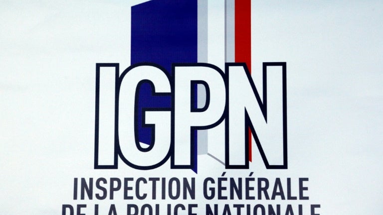 Manifestations du 17 octobre: enquête de l'IGPN concernant un photographe blessé par une grenade policière