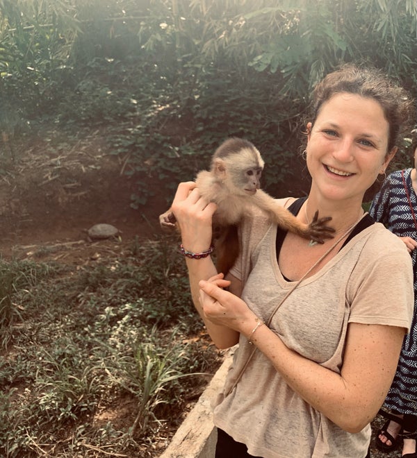 Natacha pendant son trek au Pérou
