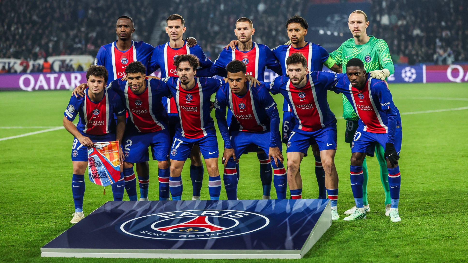 "Dès que la musique retentit, on voit une armée": Emmanuel Petit a "rarement vu" une équipe aussi forte que ce PSG version Ligue des champions