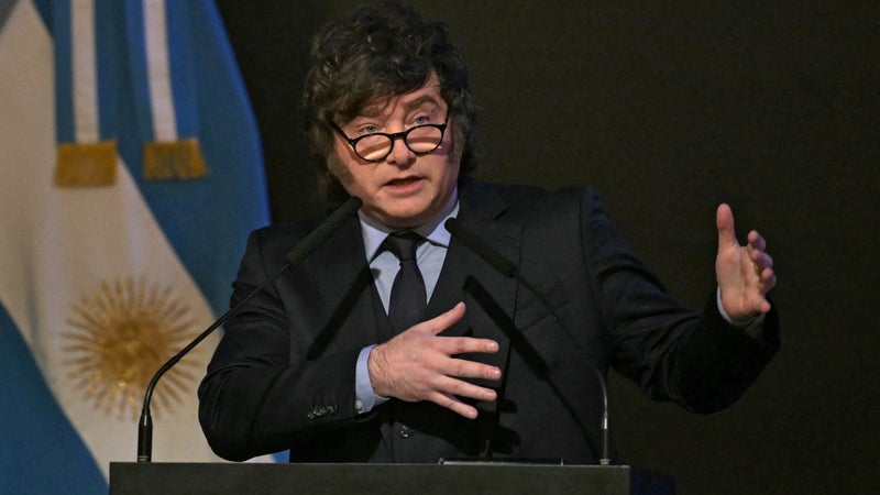 Buenos Aires ne relâche pas la pression sur Londres: poussée par une déclaration ambiguë de Donald Trump, l'Argentine de Javier Milei menace de sanctionner les porteurs de projets pétroliers dans les îles disputées des Malouines