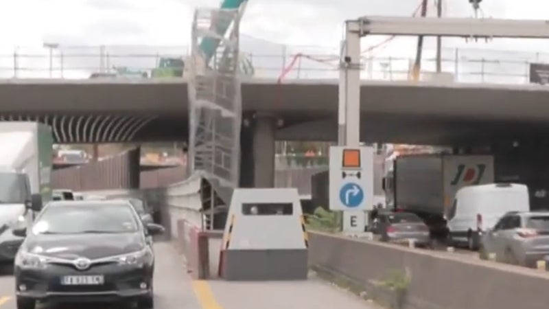 Un impact financier qui s'annonce colossal: ce nouveau radar de chantier qui flashe dès 30 km/h terrorise les automobilistes sur le périphérique parisien