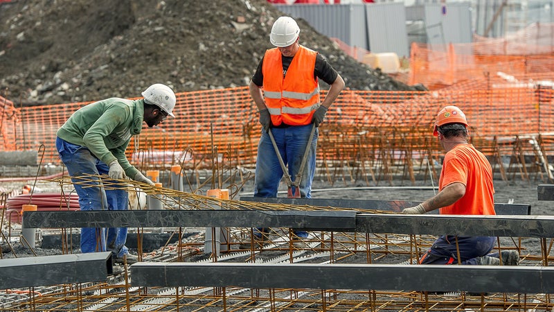 "50 km autour du siège, pas plus": face aux prix des carburants, des artisans contraints de refuser des chantiers