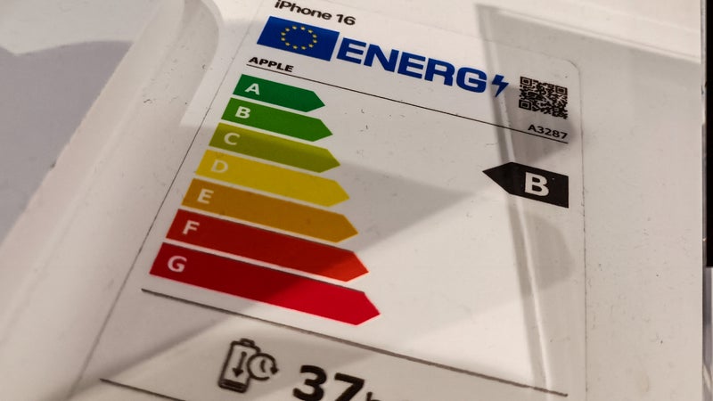 "80% des smartphones manquent d’information de réparabilité": la majorité des fabricants ne respectent pas les règles de transparence, un an après l’entrée en vigueur du texte européen