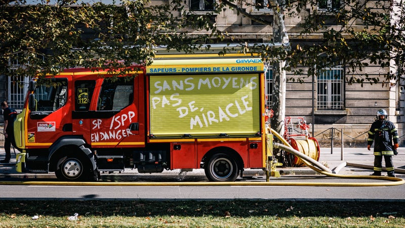 "On ne lâchera pas, c'est vital": les pompiers continuent de se mobiliser pour davantage de moyens