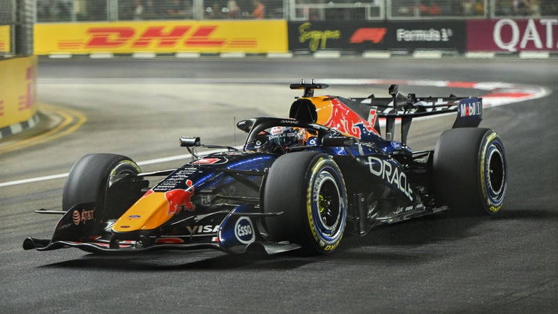 Max Verstappen sur le circuit de Marina Bay au Grand Prix de Singapour le 9 octobre 2026 2362779