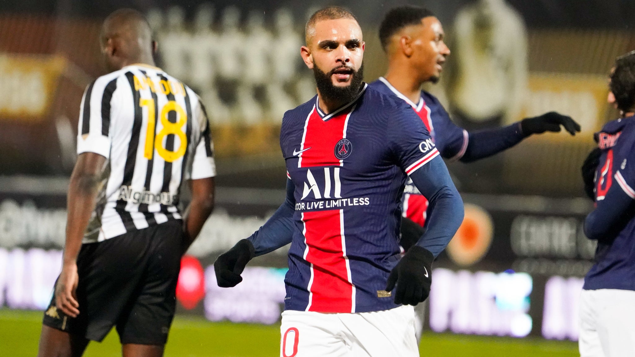 rmcsport.bfmtv.com