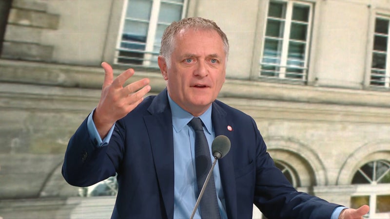 "Ce qui est fou, c'est que c'est beaucoup d'efforts pour peu d'effets": le rapporteur général du budget réagit au projet de Lecornu