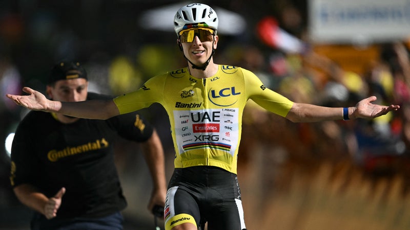 Tadej Pogacar vainqueur a l Alpe d Huez 19e etape du Tour de France 24 juillet 2026 2324962