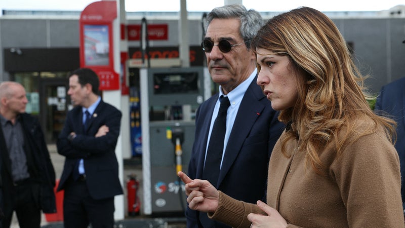 "Cela coûterait plus que le budget du ministère de la Justice": Maud Bregeon s'oppose à la baisse des taxes sur le carburant prônée par Marine Le Pen