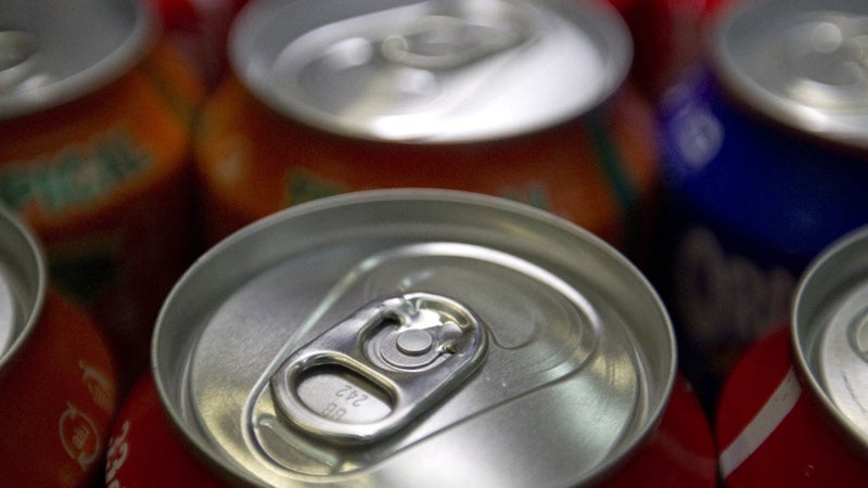 Ruptures de stocks en rayons, demande qui explose... Se dirige-t-on vers une pénurie de canettes?