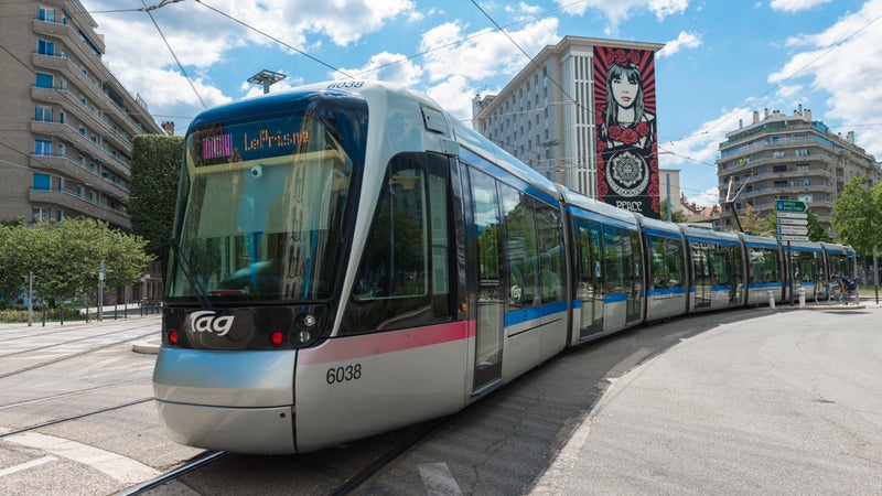 Grenoble: les syndicats du réseau de transports en commun déposent un préavis de grève