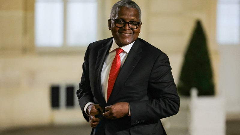 Il veut construire la plus grande raffinerie de pétrole du monde: Aliko Dangote compte lever 1,6 milliard d'euros pour son entrée en Bourse
