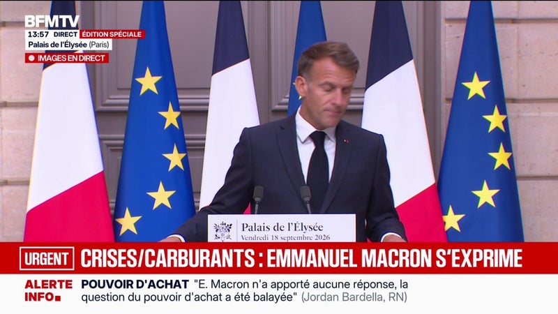 Guerre en Ukraine: "La menace hybride russe, à l'égard des Européens et de la France, s'est intensifiée", explique Emmanuel Macron