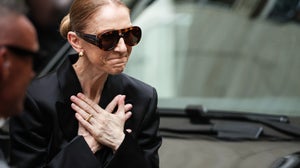 Céline Dion devant le Royal Monceau à Paris, le 3 septembre 2026.