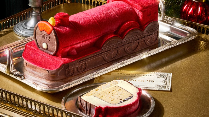 Bûche Poudlard Express, chocogrenouilles ensorcelées... Picard lance une collection Harry Potter pour les fêtes de fin d'année