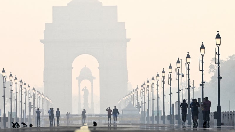 Face à un air irrespirable, la ville indienne de New Delhi va interdire les travaux de construction pendant 6 semaines cet hiver