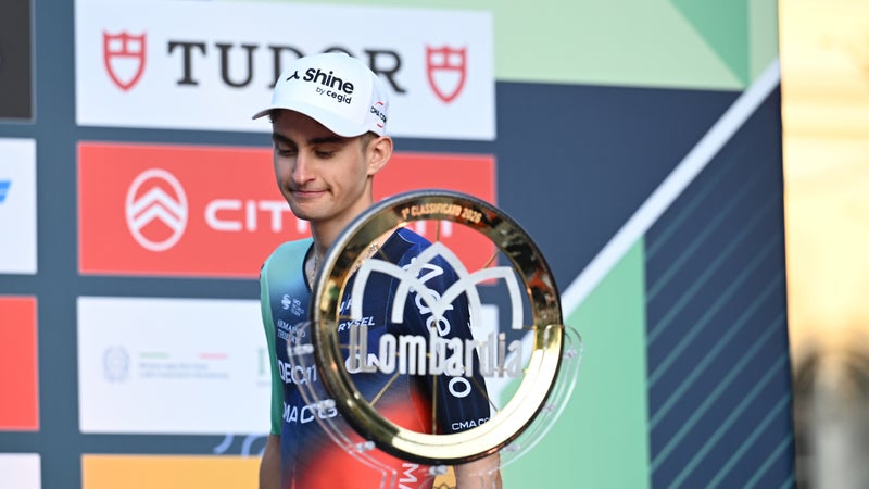 Paul Seixas lors de la presentation du Tour de Lombardie le 9 octobre 2026 2362649
