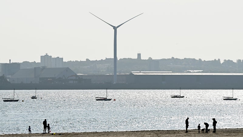 Au Royaume-Uni, trois sœurs se suicident dans la mer, 16 ans après la noyade de leur mère dans des circonstances similaires