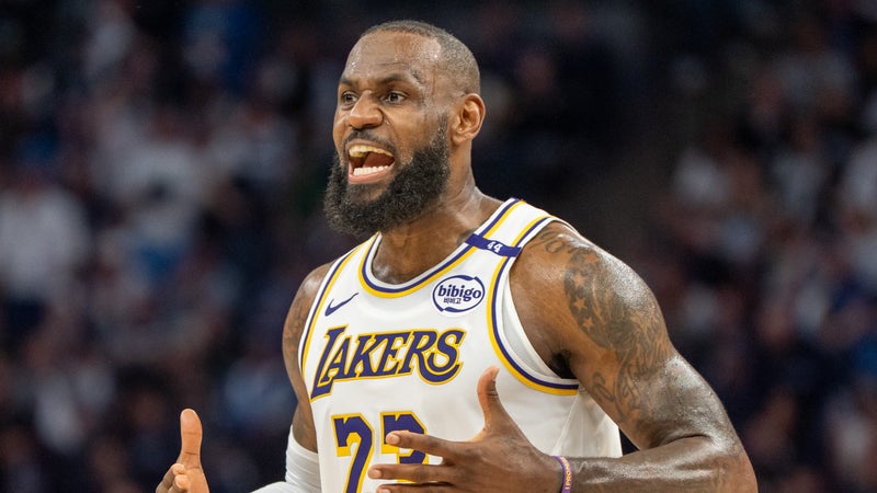 "J'ai besoin qu'il fasse son annonce": le patron de la NBA met la pression à LeBron James... pour boucler son calendrier