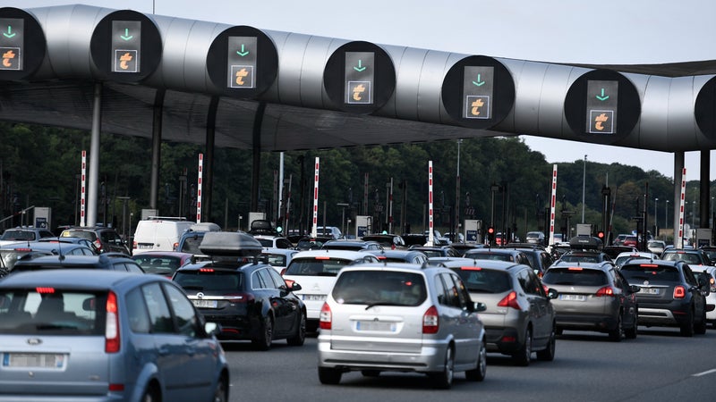 "De la grivèlerie d'autoroute": une famille anglaise interpellée après des fraudes aux barrières de péage