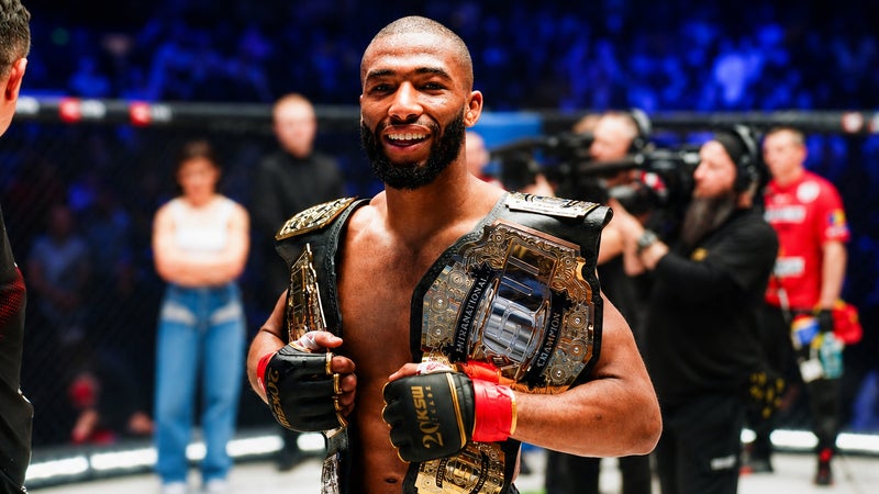 Pourquoi les débuts du "Super Prodige" Salahdine Parnasse à l'UFC Paris sont un véritable événement