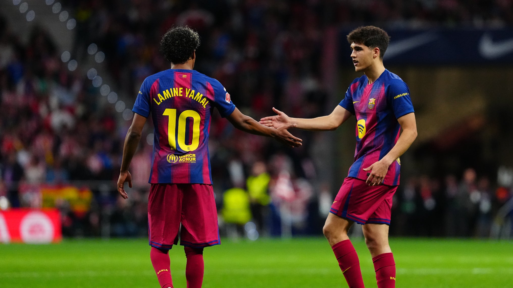 Pau Cubarsi avec Lamine Yamal lors du match entre l'Atlético de Madrid et le Barça, le 4 avril 2026.