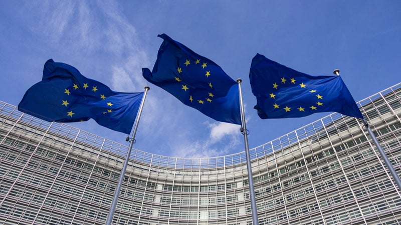 "Notre but est de garantir qu'en Europe l'IA soit conçue, lancée et utilisée de manière sûre et transparente": l'UE commence à exercer ses nouveaux pouvoirs d’investigation sur les principales entreprises d'intelligence artificielle