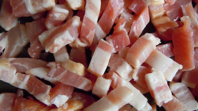 Ces lardons sont contaminés aux staphylocoques et peuvent vous provoquer des vomissements: ne les mangez pas