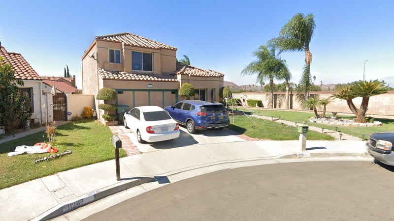 Un ex-policier a tué trois membres d'une même famille dans cette maison de Riverside (Californie, États-Unis), le 25 novembre 2022.