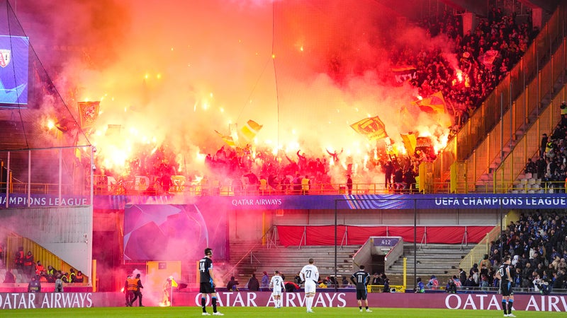 Bruges-Lens: "Les sanctions doivent être individuelles", sous la menace d'une suspension de parcage, les supporters lensois sortent du silence