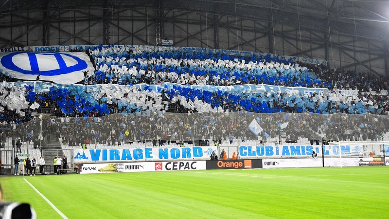 Ligue 1: l'OM sanctionné de la fermeture d'une tribune à cause des incidents contre le PSG