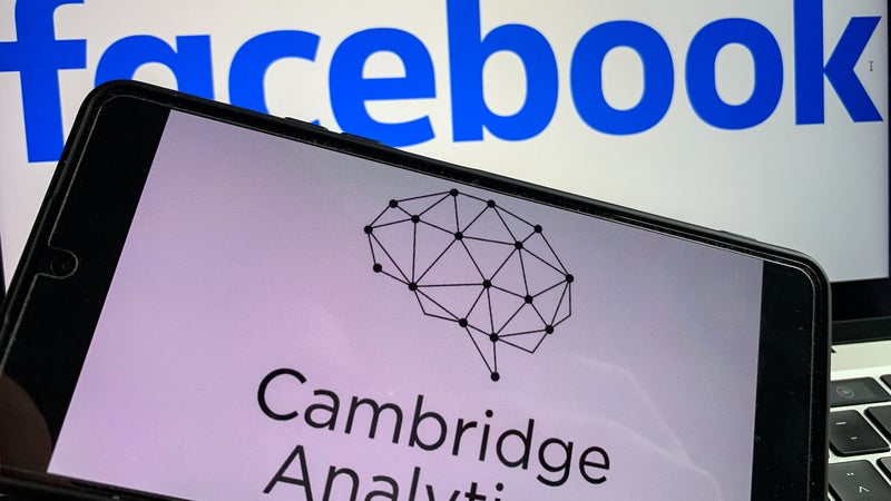 Plus de 200 milliards de dollars pour plus de 43 millions d’infractions reconnues? Facebook pourrait écoper d’une amende record pour avoir trompé les habitants du Nouveau-Mexique dans le scandale Cambridge Analytica