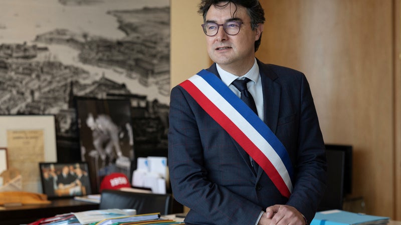 Finistère: le maire de Brest augmente de 250.000 euros le budget des fêtes de fin d'année pour "créer une fréquentation"