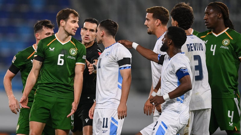 Ligue des nations: pourquoi les joueurs d'Israël ont joué avec un brassard noir contre l'Irlande