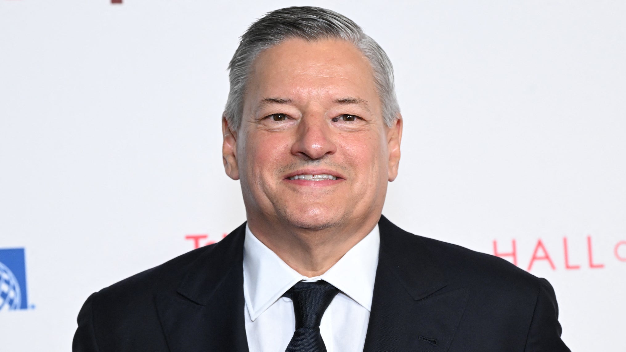 Ted Sarandos, patron de Netflix, reçoit la Légion d'honneur