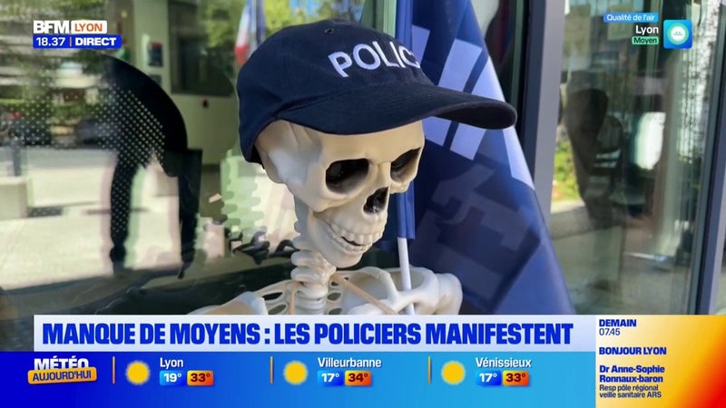 Mobilisation de policiers devant l’Hôtel de Police pour dénoncer leurs conditions de travail
