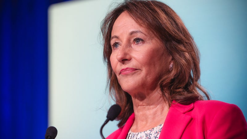 "Et la France, c'est quoi la France?": Ségolène Royal "ne peut pas dire" que l'Algérie est un régime autoritaire