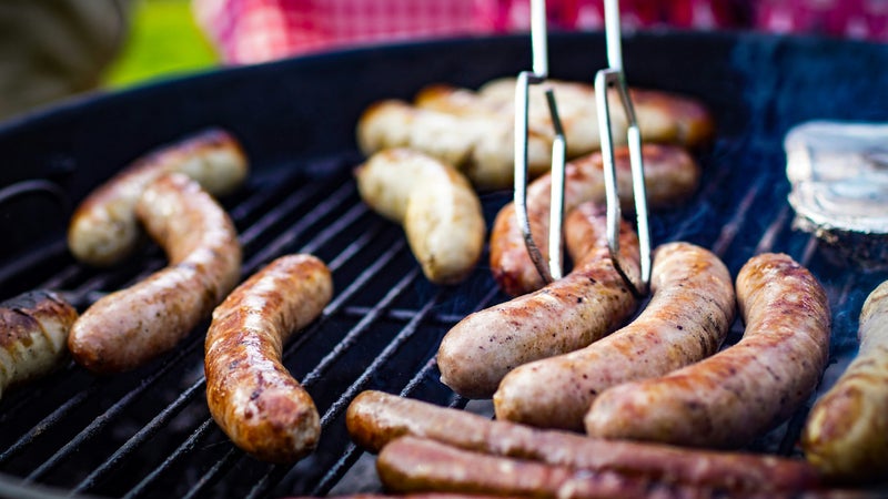 Ces saucisses vendues dans de nombreux supermarchés sont contaminées à la salmonelle: ne les mangez pas