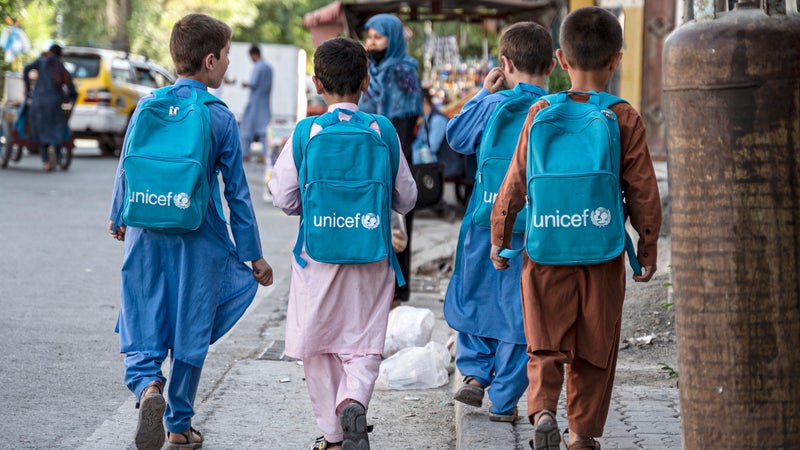 L'Unicef alerte sur la malnutrition infantile en Afghanistan, un million d'enfants sont en danger de mort