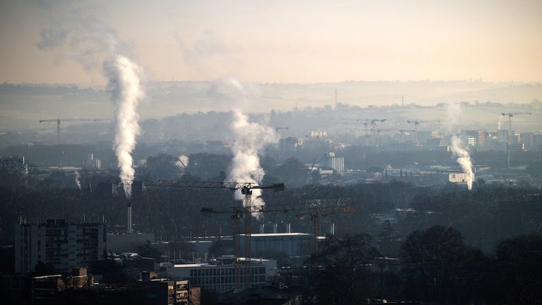 L'OMM annonce des concentrations record de CO2, de méthane et de protoxyde d'azote dans l'atmosphère en 2025