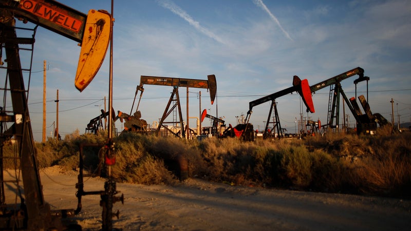 Baisse de la production à cause de l'ouragan Isaias, impact de la guerre au Moyen-Orient... Les stocks commerciaux et la réserve stratégique de pétrole aux États-Unis diminuent plus qu'attendu